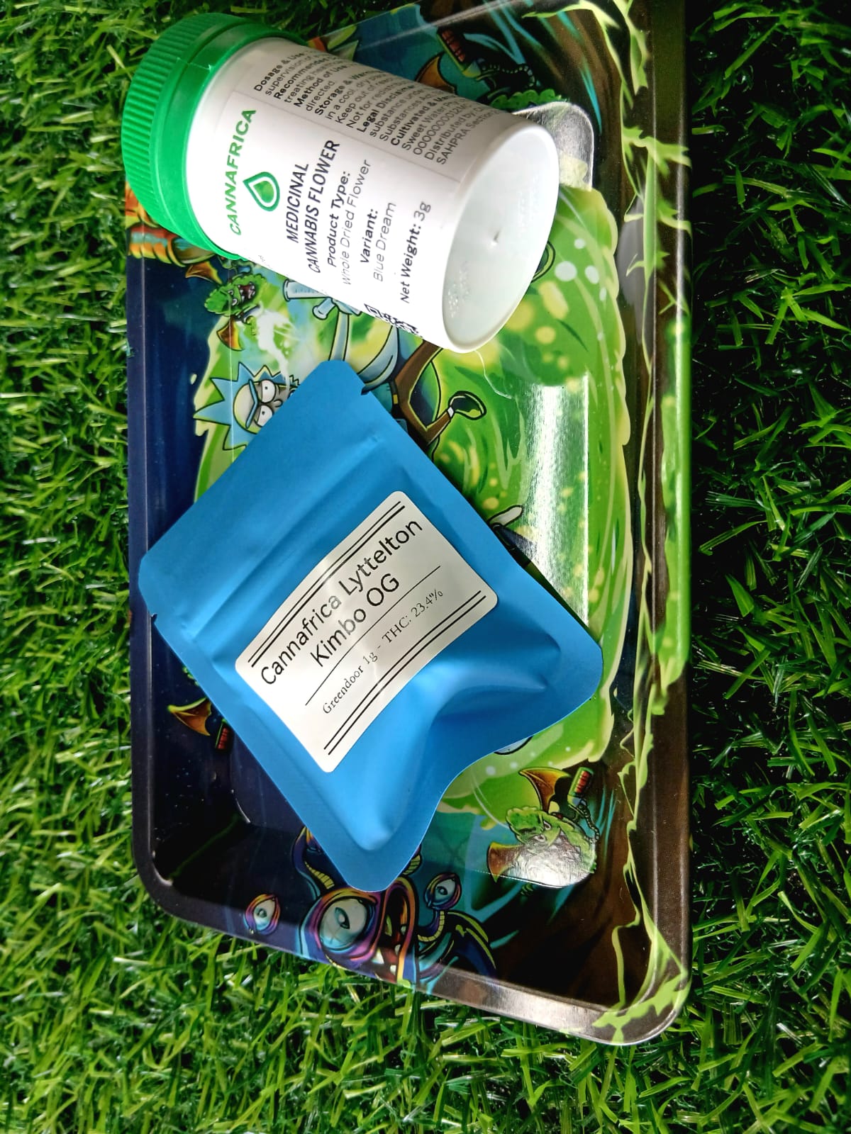 Cannafrica Blue Dream medicinal flower jar and Kimbo OG pack